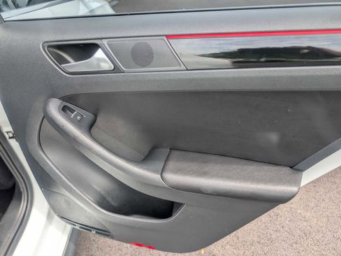 Used 2015 Volkswagen Jetta GLI SEL FWD image 26