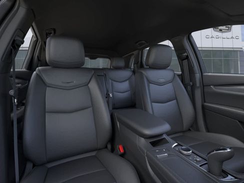 New 2026 Cadillac XT5 Luxury AWD/4WD image 16