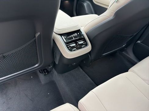 New 2026 Volvo XC90 B6 Plus w/ Protection Package Premier image 8