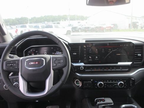 New 2026 GMC Sierra 1500 SLT w/ SLT Premium Plus Package image 18