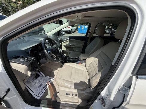 Used 2015 Ford Escape Titanium w/ Equipment Group 301A AWD/4WD image 8