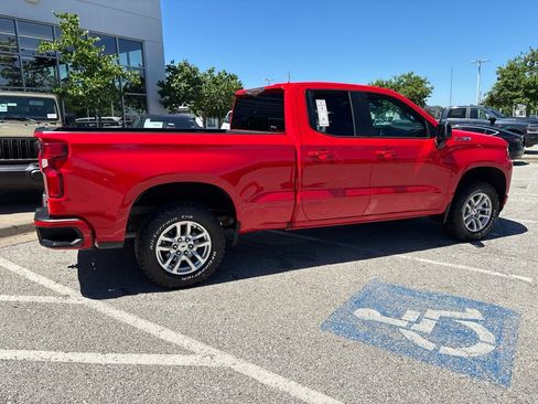 Used 2019 Chevrolet Silverado 1500 RST AWD/4WD image 30