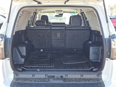 Used 2023 Toyota 4Runner SR5 Premium image 7