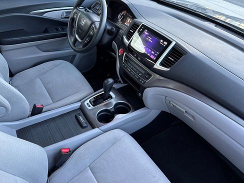 Used 2017 Honda Pilot EX image 17