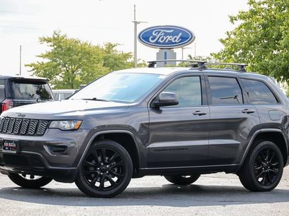 Used 2017 Jeep Grand Cherokee Altitude