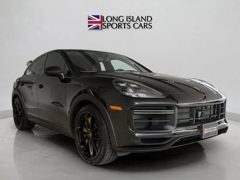 Used 2022 Porsche Cayenne Turbo GT AWD/4WD image 3