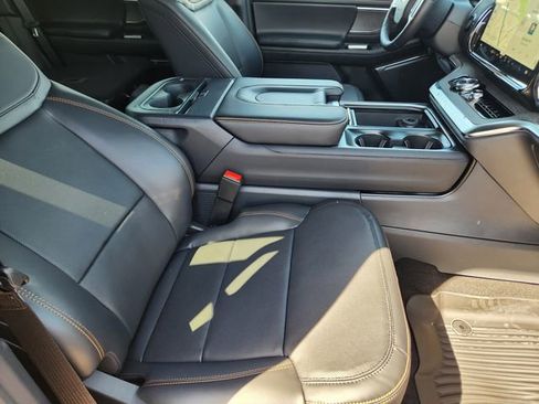 New 2026 Ford Expedition Tremor image 13