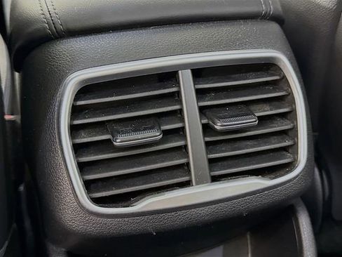 Used 2020 Hyundai Santa Fe Limited image 29