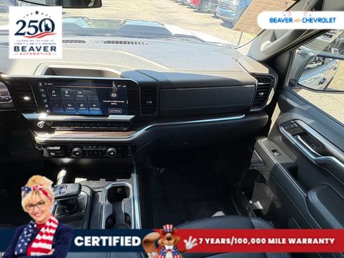 Used 2024 Chevrolet Silverado 1500 LT Trail Boss w/ Convenience Package II AWD/4WD image 17