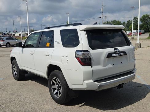Used 2024 Toyota 4Runner TRD Off-Road Premium w/ Moonroof Package AWD/4WD image 4
