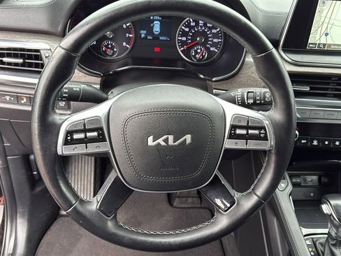 Used 2022 Kia Telluride EX w/ EX Premium Package image 14