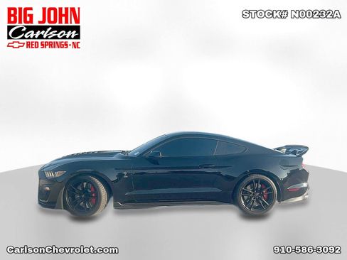 Used 2022 Ford Mustang Shelby GT500 w/ Technology Package RWD image 3