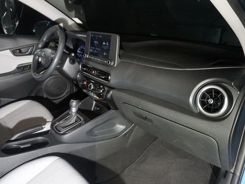 Used 2022 Hyundai Kona SEL AWD/4WD image 17