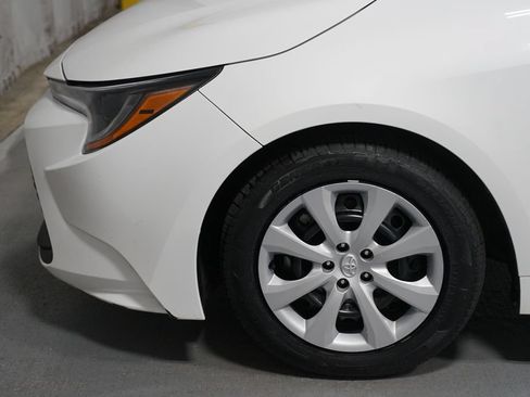 Certified 2024 Toyota Corolla LE FWD image 5