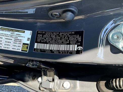 Used 2026 Toyota Corolla SE FWD image 33