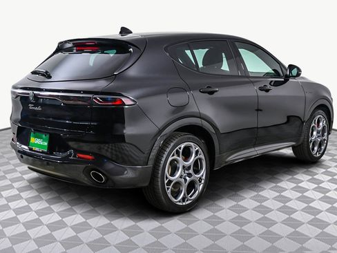 Used 2024 Alfa Romeo Tonale Veloce image 8