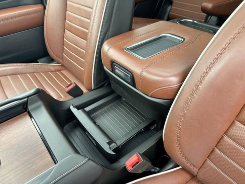 Certified 2024 GMC Yukon Denali Ultimate image 48