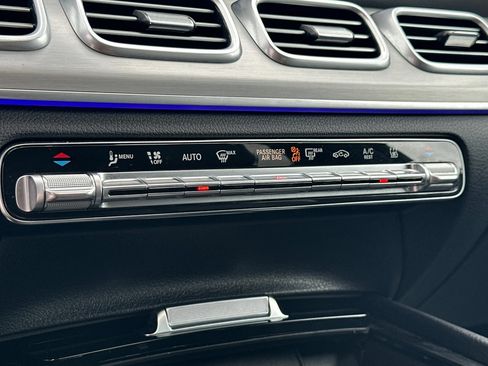 Used 2024 Mercedes-Benz GLE 450e 4MATIC image 26