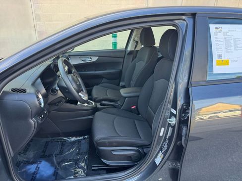 Used 2023 Kia Forte LXS w/ LXS Technology Package image 24