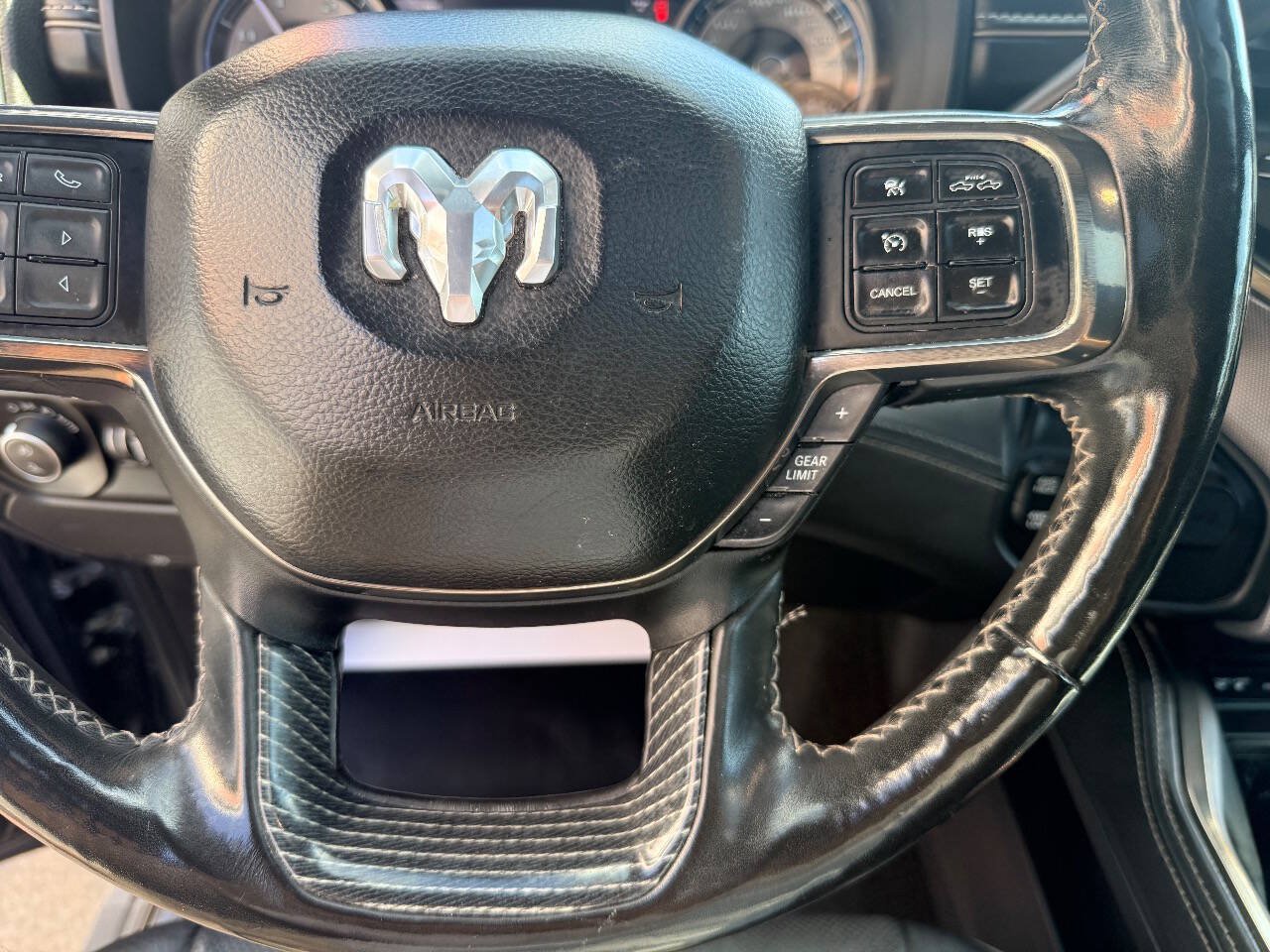 Used 2019 RAM 3500 Limited AWD/4WD image 27