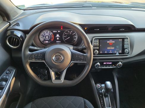 Used 2020 Nissan Kicks SV FWD image 18