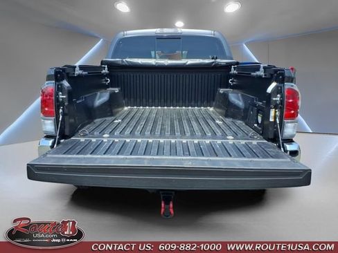 Used 2023 Toyota Tacoma TRD Off-Road AWD/4WD image 20
