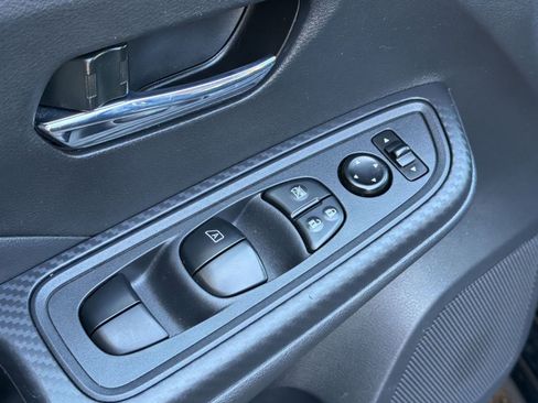 Used 2024 Nissan Versa SV FWD image 20