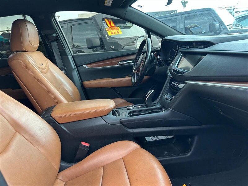 Used 2020 Cadillac XT5 Premium Luxury FWD image 26