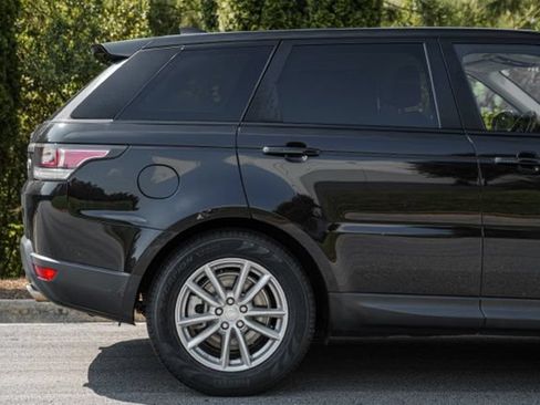 Used 2017 Land Rover Range Rover Sport SE AWD/4WD image 13