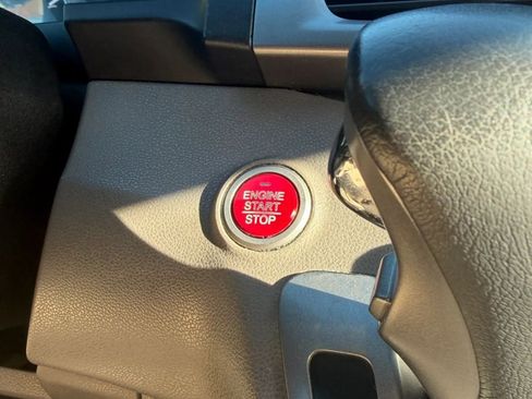 Used 2014 Honda Odyssey Touring image 22