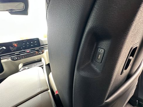 New 2026 Kia Sportage EX image 22