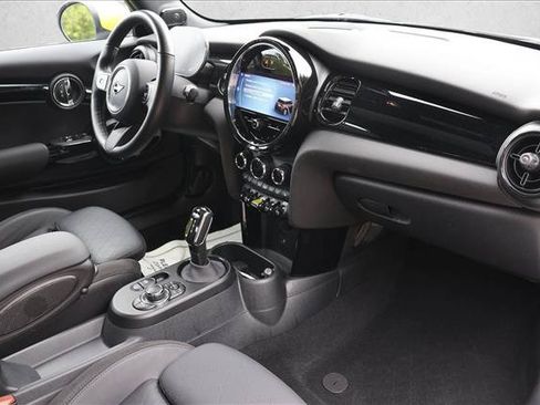 Used 2024 MINI Cooper SE w/ Signature Upholstery Package FWD image 24