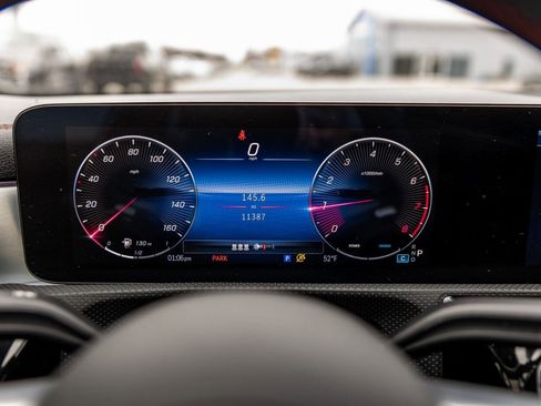 Used 2024 Mercedes-Benz CLA 250 image 13