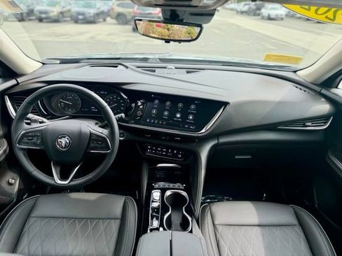 Used 2023 Buick Envision Avenir AWD/4WD image 23