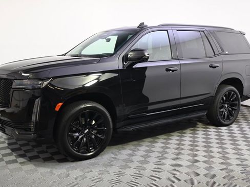 Used 2023 Cadillac Escalade Sport Platinum w/ LPO, ONYX Package AWD/4WD image 2