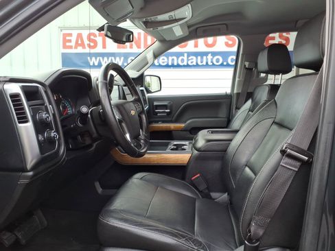Used 2017 Chevrolet Silverado 1500 LTZ w/ LTZ Plus Package AWD/4WD image 7