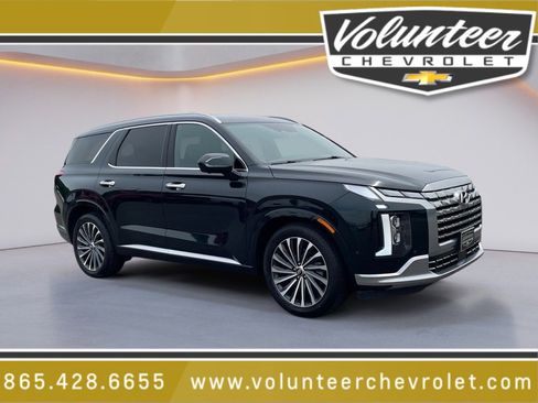 Used 2024 Hyundai Palisade Calligraphy image 1