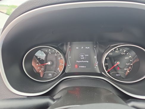 Used 2019 Jeep Compass Latitude w/ Cold Weather Group AWD/4WD image 3