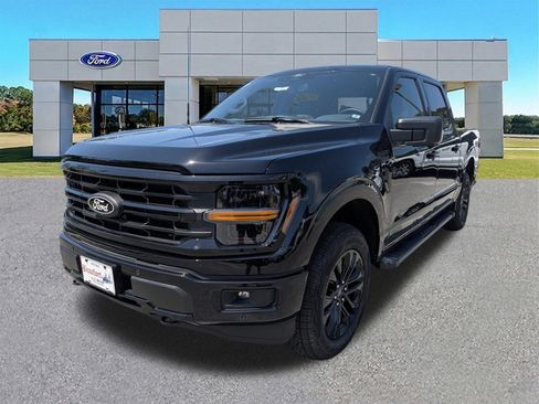Certified 2025 Ford F150 XLT w/ Equipment Group 302A MID AWD/4WD image 4