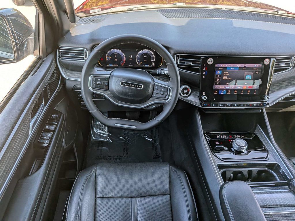 Used 2024 Jeep Wagoneer Series II AWD/4WD image 16