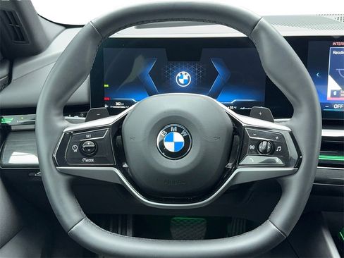 Used 2025 BMW 530i image 18