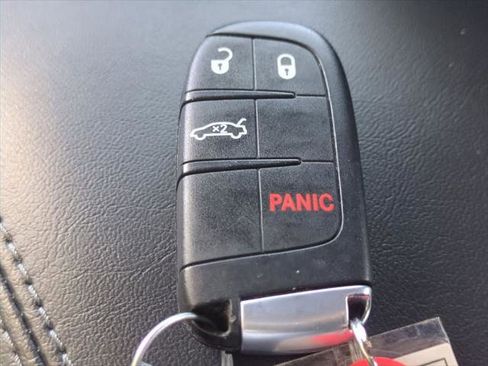 Certified 2020 Dodge Challenger R/T Scat Pack image 29