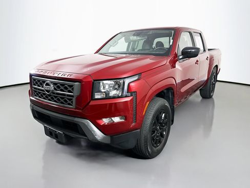 Used 2022 Nissan Frontier SV AWD/4WD image 3