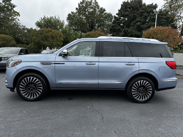 Certified 2020 Lincoln Navigator Black Label w/ Cargo Convenience Package AWD/4WD image 8