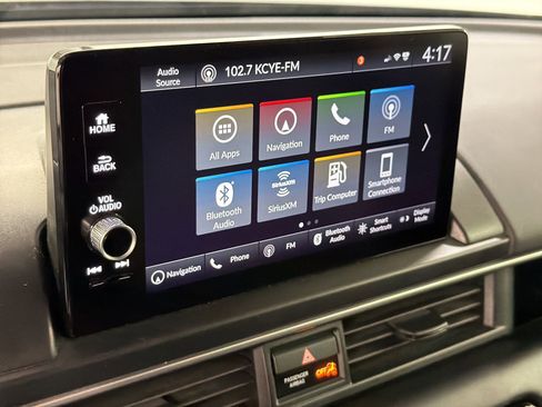 Certified 2024 Honda Pilot Touring image 23