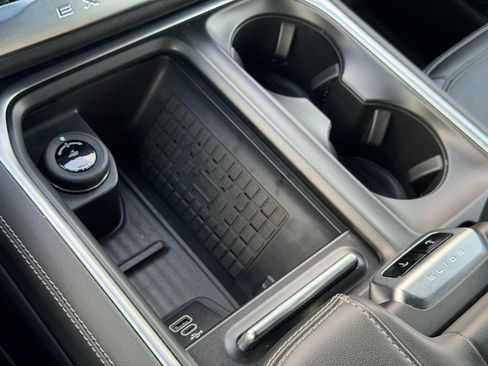 Certified 2025 Ford Expedition Platinum w/ Stealth Performance Package AWD/4WD image 15