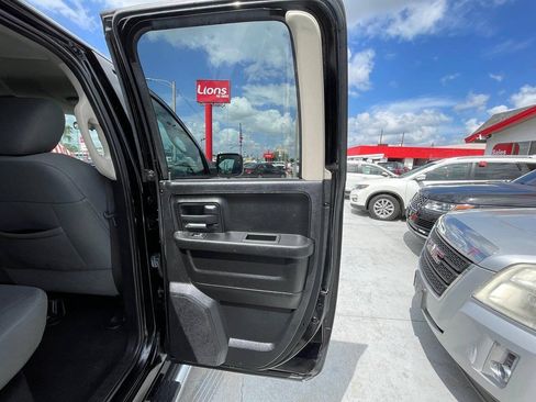 Used 2013 RAM 1500 Express AWD/4WD image 7