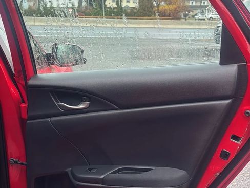 Used 2018 Honda Civic Si image 16