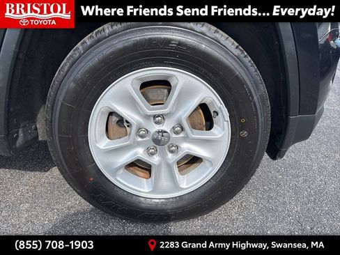 Used 2014 Jeep Grand Cherokee Laredo w/ Quick Order Package 23E AWD/4WD image 11