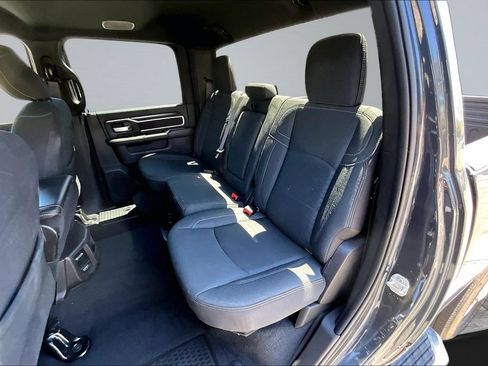 Certified 2025 RAM 2500 Big Horn AWD/4WD image 19